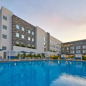 Apart-hotel Express By Marriott Cancun Aeropuerto, Alfredo V. Bonfil